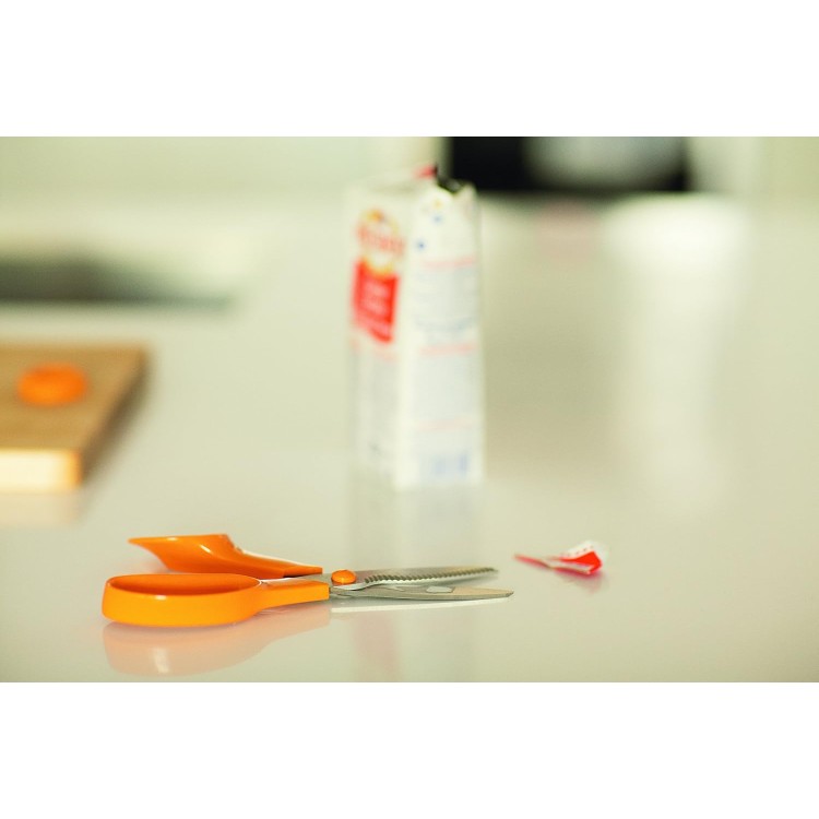 Fiskars Kitchen Scissors, Total Length: 18 cm, Quality Steel/Synthetic Material, Classic, 1000819